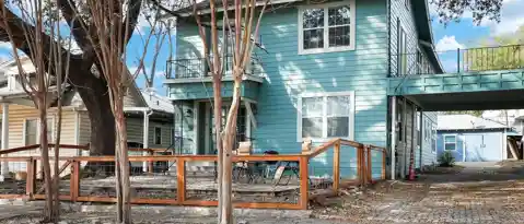 527 FULTON AVE