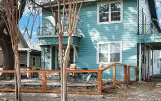 527 FULTON AVE