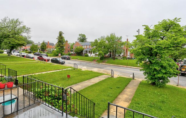 3-Bedroom 2-Bath Row Home Minutes from Morgan State
