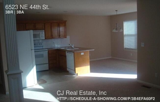 6523 NE 44 ST