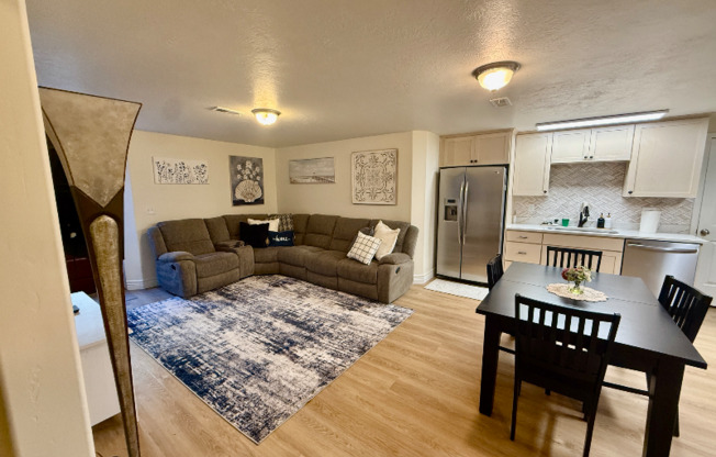 12039 N ITHICA DR