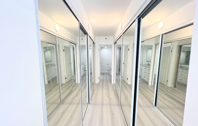 1 bed, 1.5 baths, 1,207 sqft, $4,195, Unit 906