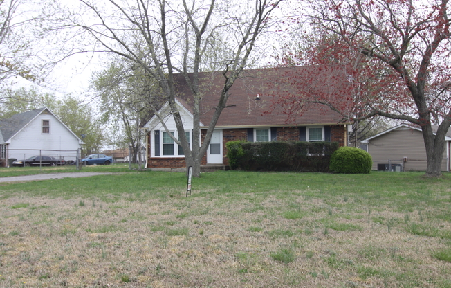 4 Bedroom Pet Friendly Home For Rent Near Post!