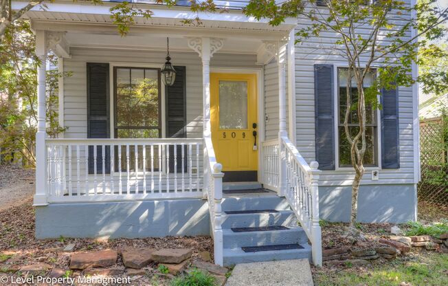 Victorian in Downtown Fairhope