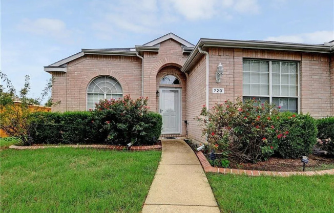 720 DANDELION DR