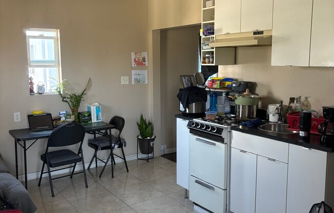 223 5 EAGLE AVE LONG BCH