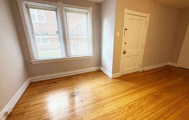 2 beds, 1 bath, 850 sqft, $1,395, Unit 408-61