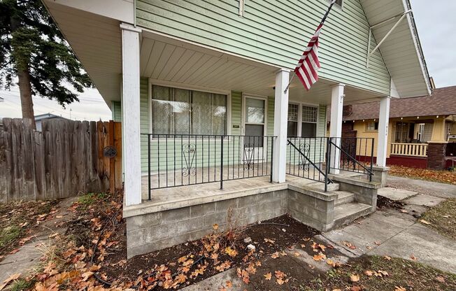 Spacious and Well-Equipped 3 Bed Spokane Home!!