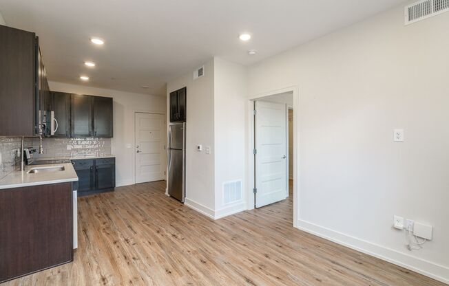 1 bed, 1 bath, $1,252, Unit 1050 N 4th St. Apt. 408