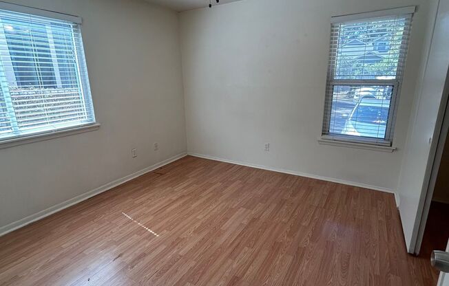 1 bed, 1 bath, 504 sqft, $1,450, Unit Unit 3