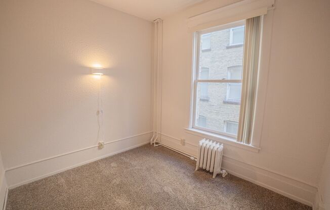 1 bed, 1 bath, 270 sqft, $540, Unit 315