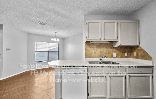 3930 Heritage Hill Dr