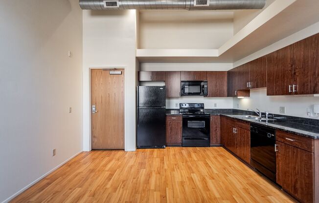 1 bed, 1 bath, 730 sqft, $1,715, Unit 110