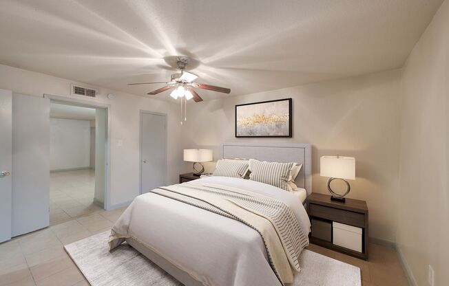 Gia 3 at Bellaire - Spacious Apartments- 1 Bedroom & 2 Bedrooms available