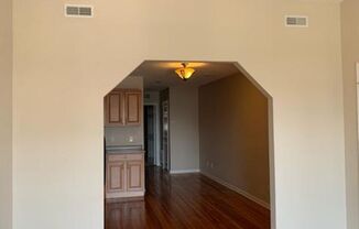 1 bed, 1 bath, $875, Unit 108 Apt. 11