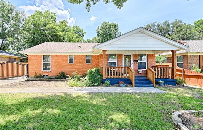 3042 NEWCASTLE DR