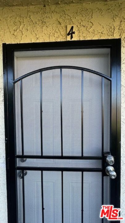 1240 N EVERGREEN AVE