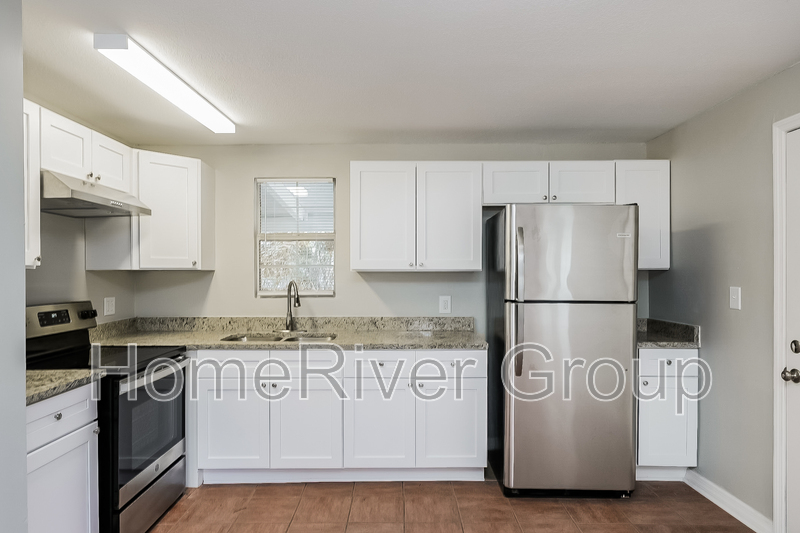 6210 N 37 ST