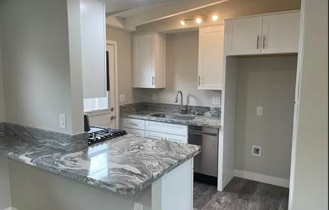 1 bed, 1 bath, 600 sqft, $2,895, Unit F