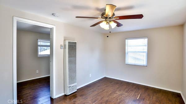 1829 1/2 E 63 ST
