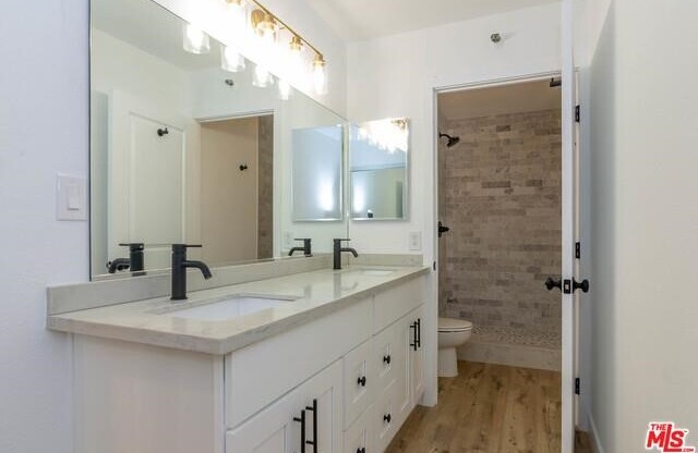 2 beds, 2 baths, 1,193 sqft, $3,250, Unit 1011