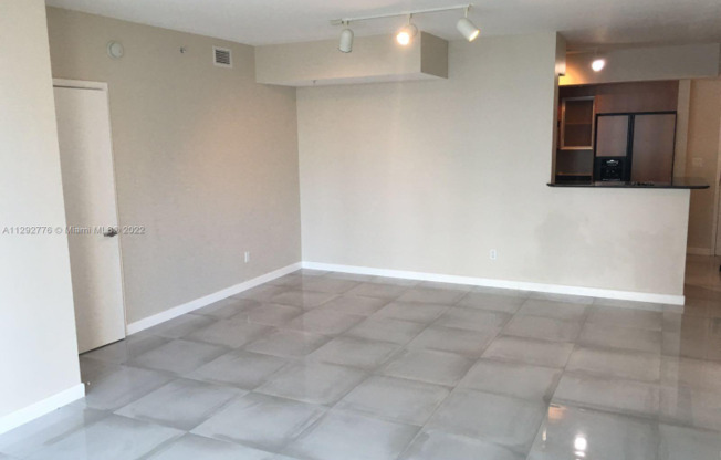 325 S Biscayne Blvd