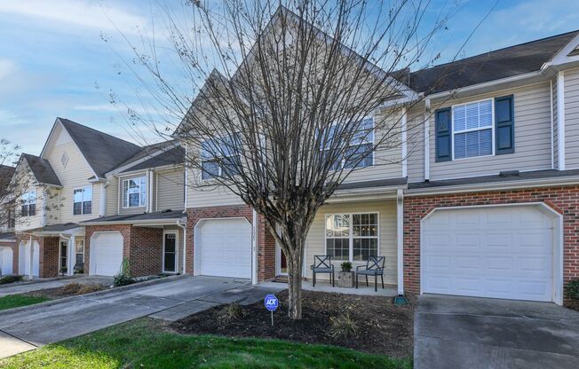 Updated 3 Bedroom Townhome in McAlister's Place