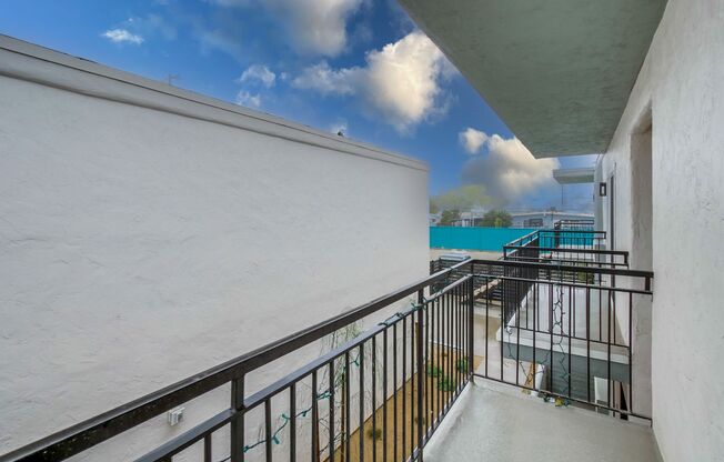 2 beds, 2 baths, 775 sqft, $2,795, Unit 4820-18