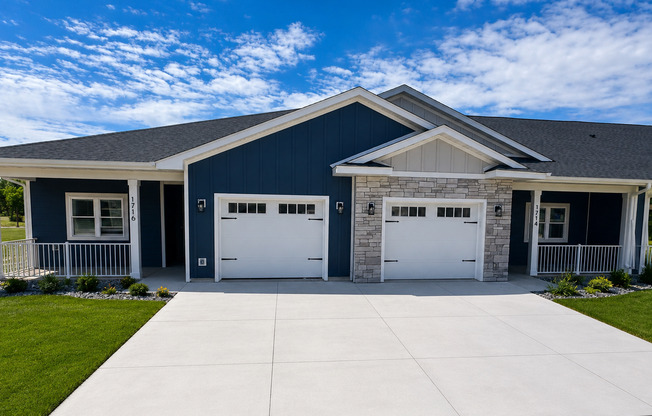 Move-In Special! New 2 Bedroom Villas