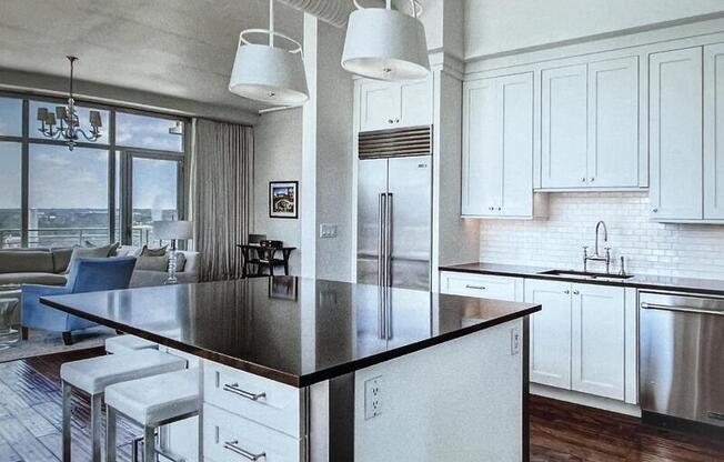 800 W 5th St