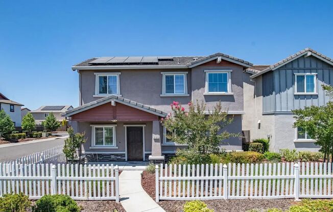 Beautifully Maintained 3-Bedroom Home w/Solar-Built in 2018