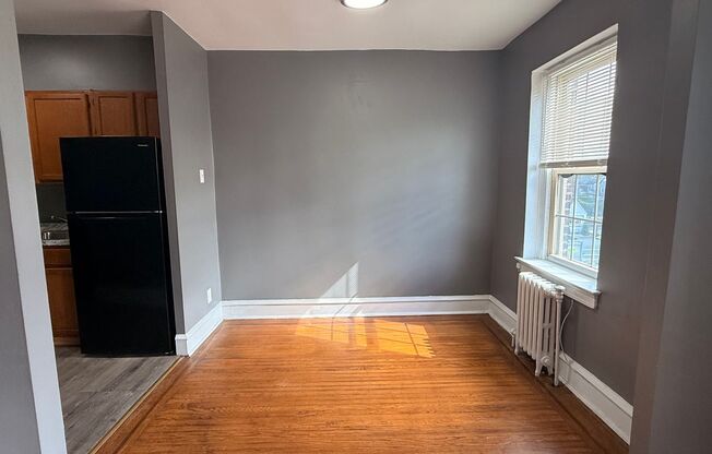 1 bed, 1 bath, $1,050, Unit 305