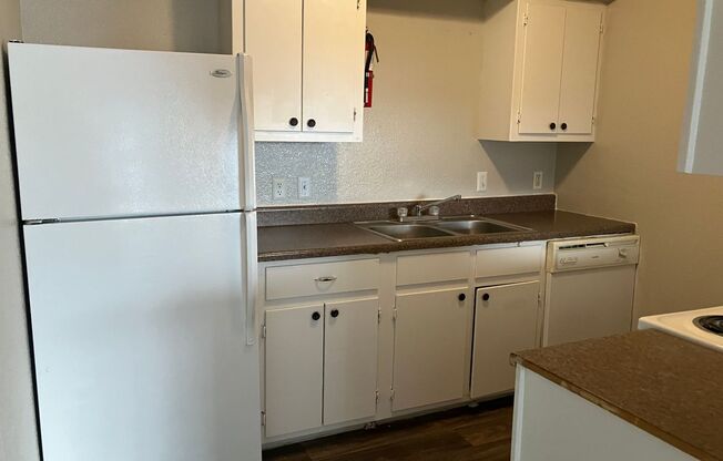 Studio, 1 bath, 610 sqft, $695, Unit A2