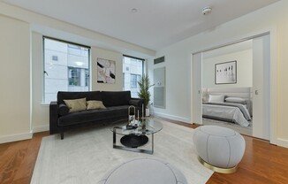 1 bed, 1 bath, 604 sqft, $3,100, Unit 905