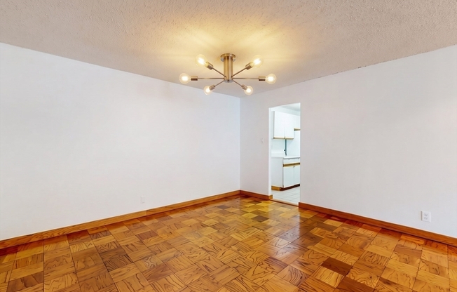 1 bed, 1 bath, 930 sqft, $3,300, Unit 514