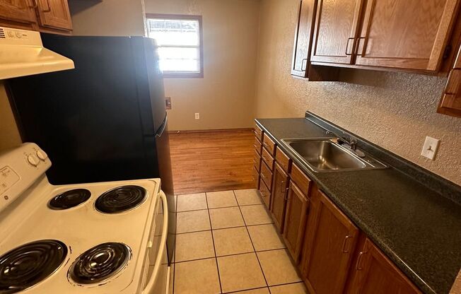 $550 - 1 bed 1 bath Apartment