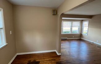 2 beds, 1 bath, $1,050