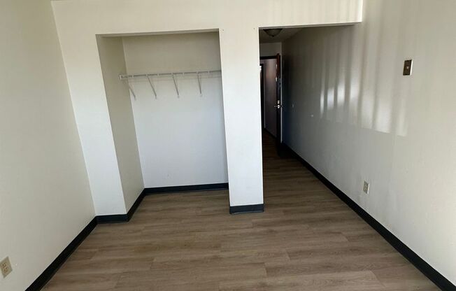 Studio, 1 bath, 200 sqft, $420, Unit 2537-12-B