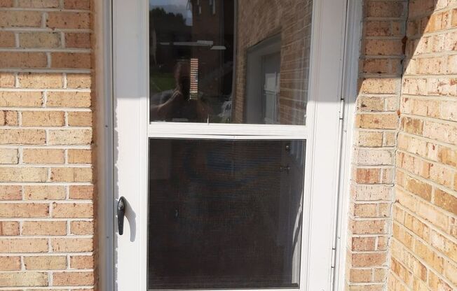 1 bed, 1 bath, 500 sqft, $1,400, Unit U-4