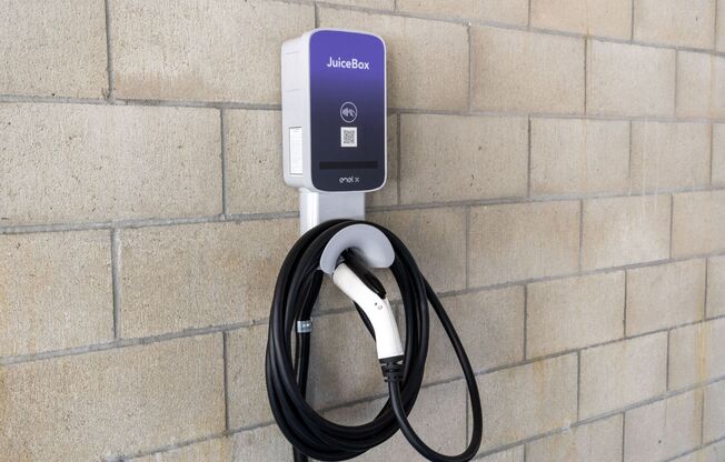 Studio, 1 bath, 515 sqft, $2,056, Unit 405