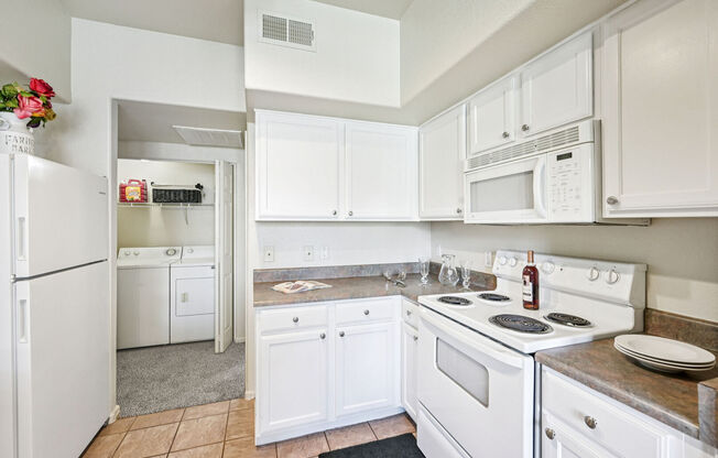 1 bed, 1 bath, 801 sqft, $1,225