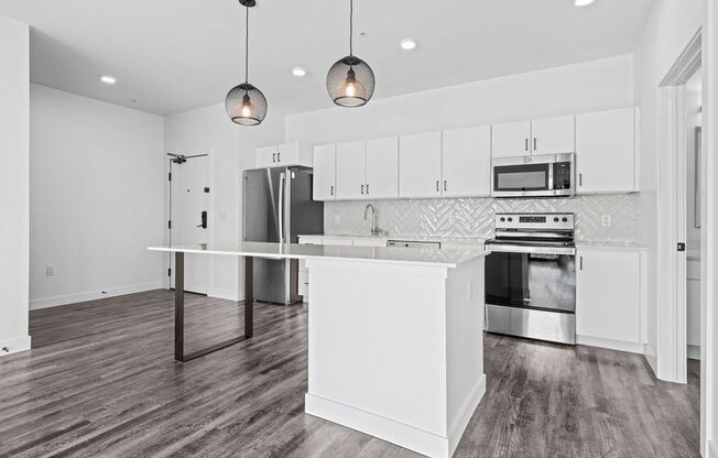 2 beds, 1 bath, 856 sqft, $1,695, Unit 201