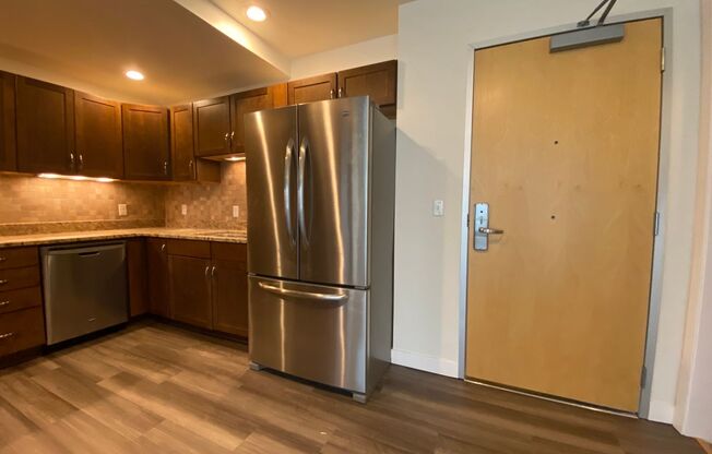 $2,575 | 1 Bedroom, 2 Bathroom Condo | Pet Friendly* | Available for Immediate move-in!