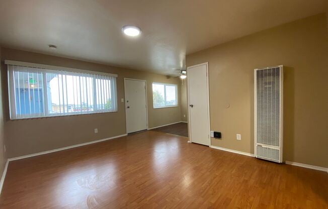 1 bed, 1 bath, 700 sqft, $1,645, Unit 302