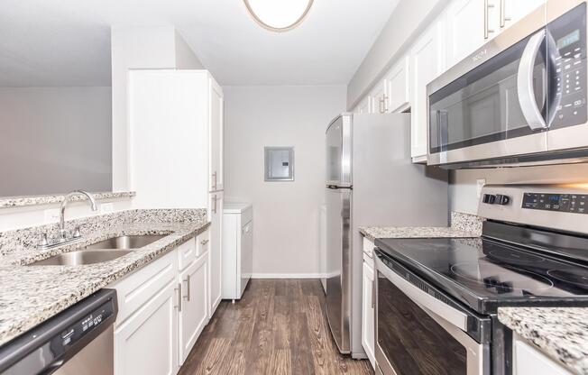 2 beds, 2 baths, 890 sqft, $1,785