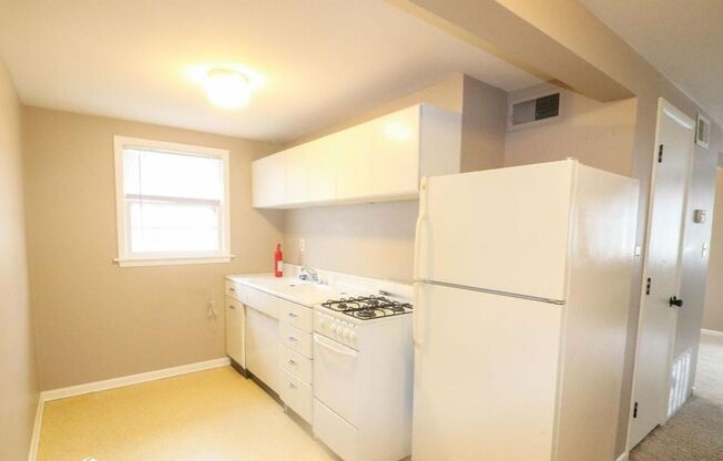 2102 Sloan