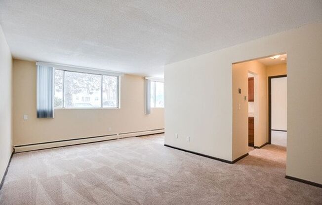 2 beds, 1 bath, 850 sqft, $1,075, Unit H 101