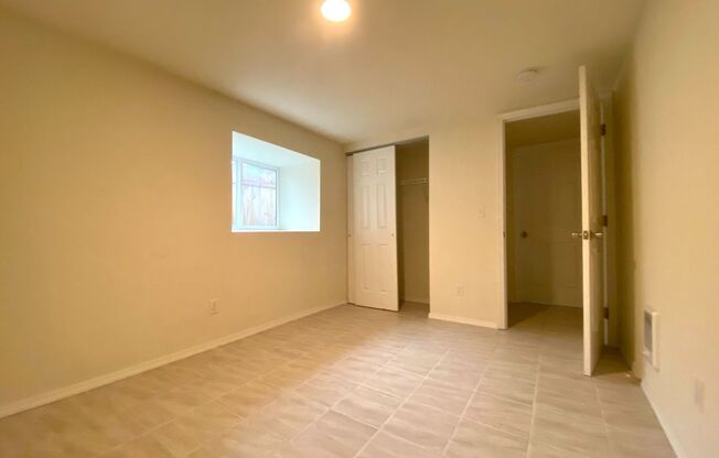 2 beds, 1 bath, 800 sqft, $2,100