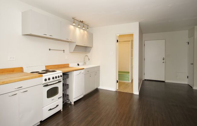 1 bed, 1 bath, $1,350, Unit #29