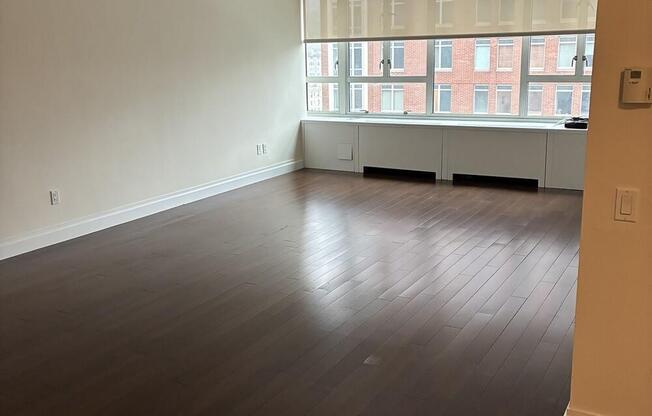 1 bed, 1 bath, 919 sqft, $7,500, Unit A1705